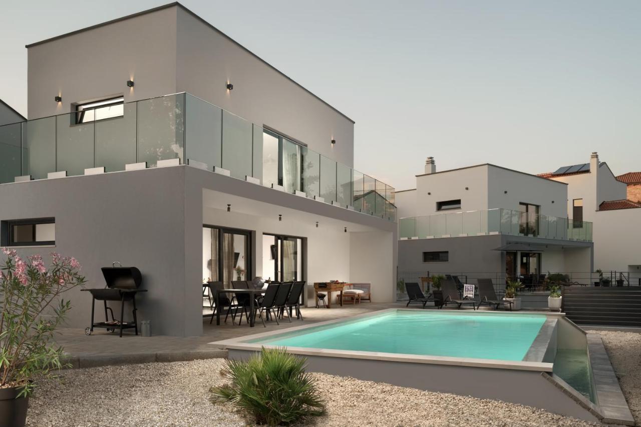 Kalu 2 Villa