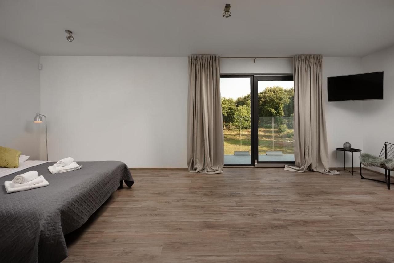 Villa Kalu 2 *